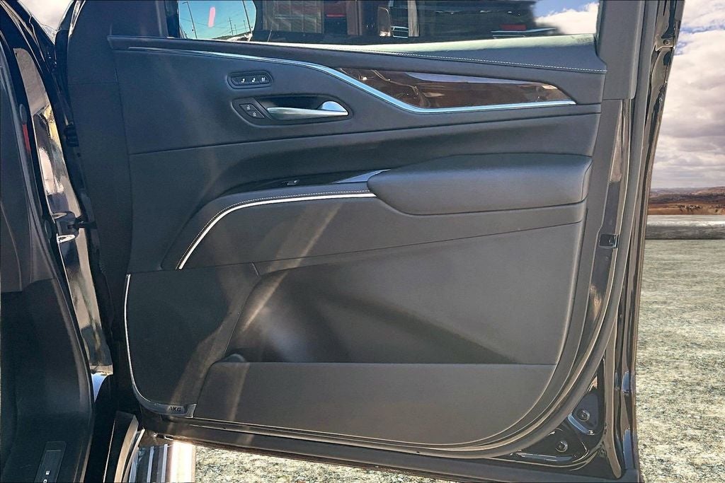 2024 Cadillac Escalade ESV Sport Platinum