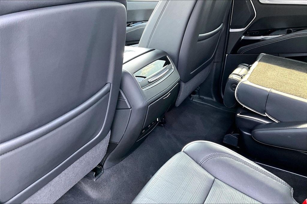 2025 Cadillac Escalade Premium Luxury