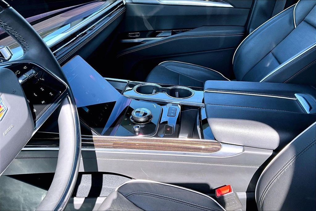 2025 Cadillac Escalade Premium Luxury