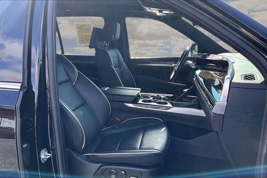 2025 Cadillac Escalade Premium Luxury