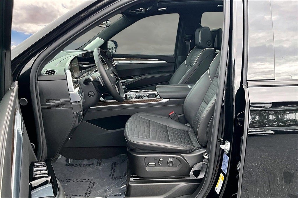 2025 Cadillac Escalade Sport Platinum