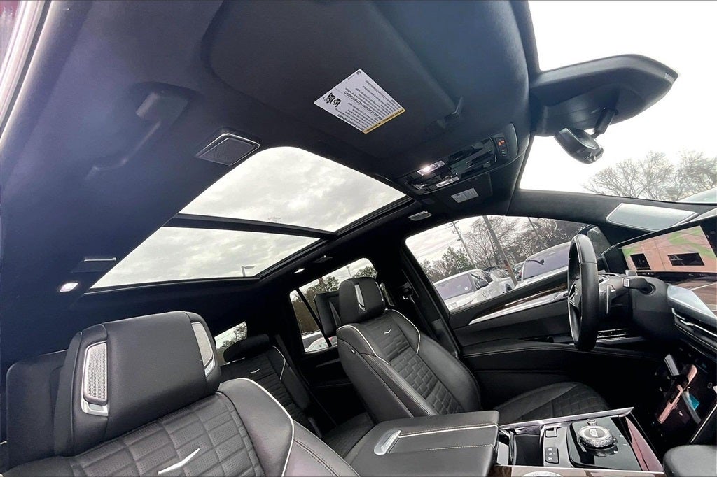 2025 Cadillac Escalade Sport Platinum