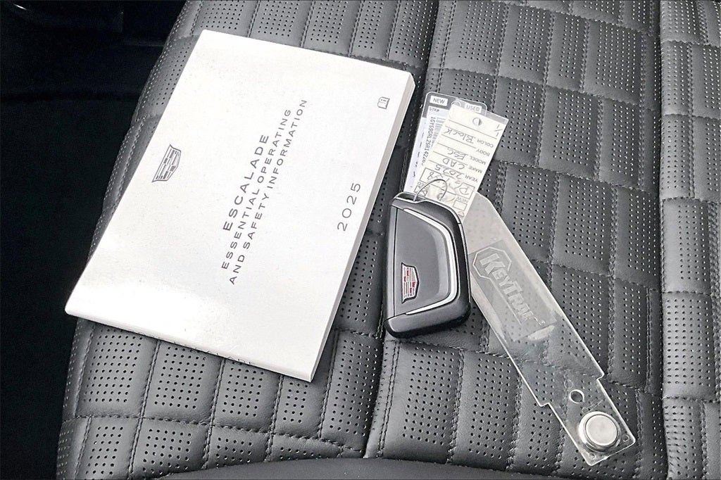 2025 Cadillac Escalade Sport Platinum