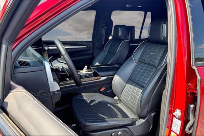 2025 Cadillac Escalade Sport Platinum