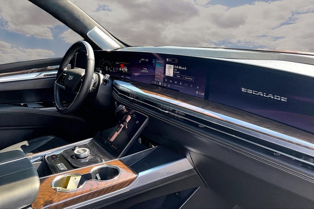 2025 Cadillac Escalade Sport Platinum