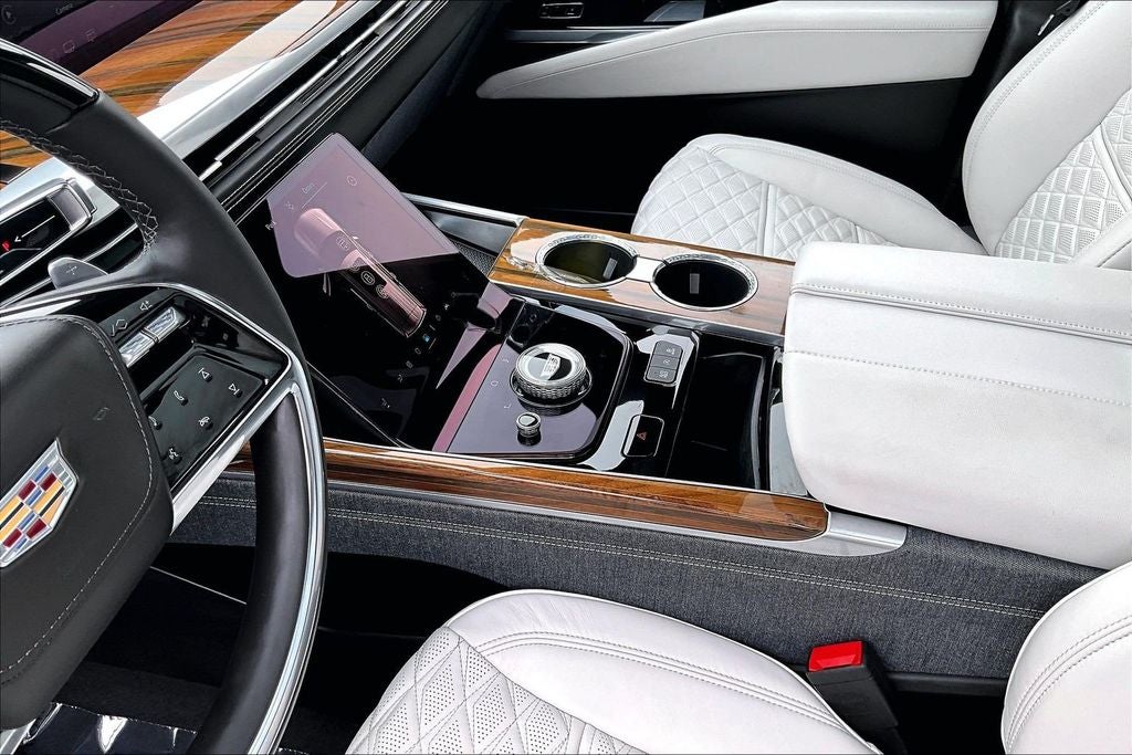 2025 Cadillac Escalade Sport Platinum