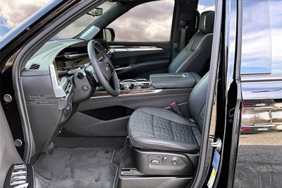 2025 Cadillac Escalade ESV Sport Platinum