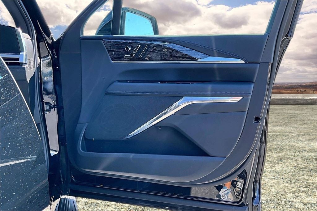 2026 Cadillac ESCALADE IQ Luxury