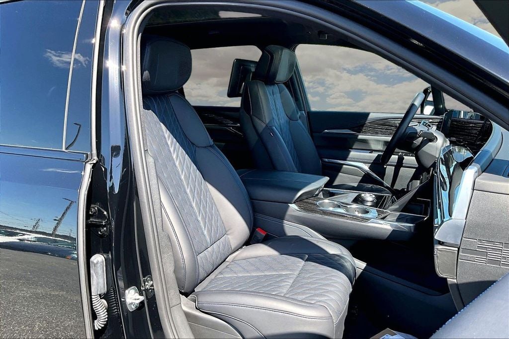 2026 Cadillac ESCALADE IQ Luxury