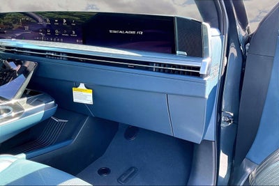 2025 Cadillac ESCALADE IQ Luxury 2