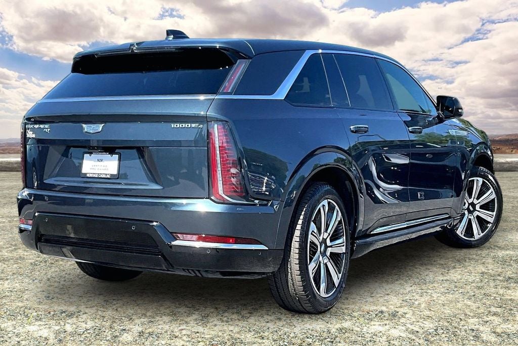 2025 Cadillac ESCALADE IQ Luxury 2