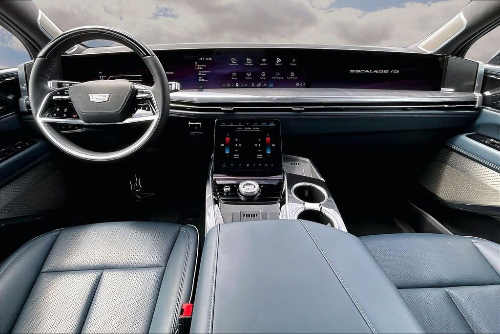 2025 Cadillac ESCALADE IQ Luxury 2