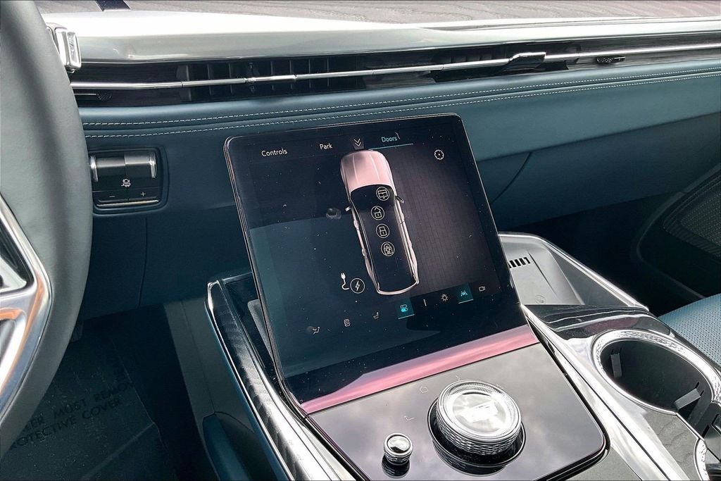 2025 Cadillac ESCALADE IQ Luxury 2