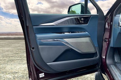 2025 Cadillac ESCALADE IQ Luxury 2