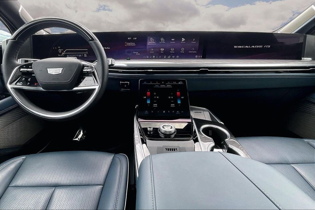 2025 Cadillac ESCALADE IQ Luxury 2