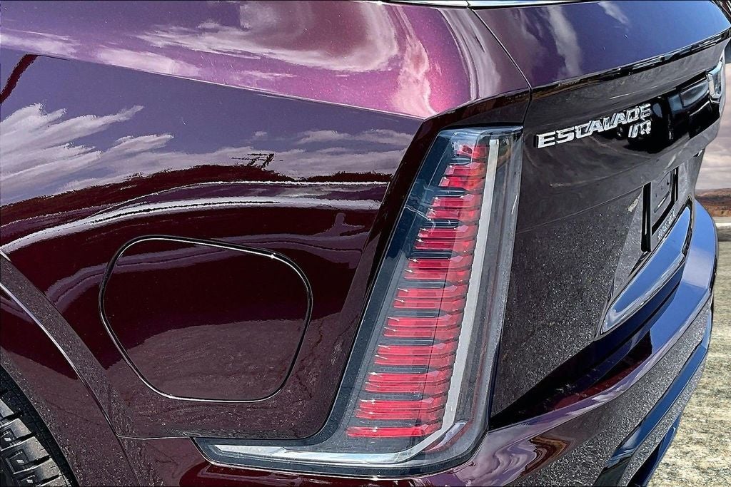 2025 Cadillac ESCALADE IQ Luxury 2