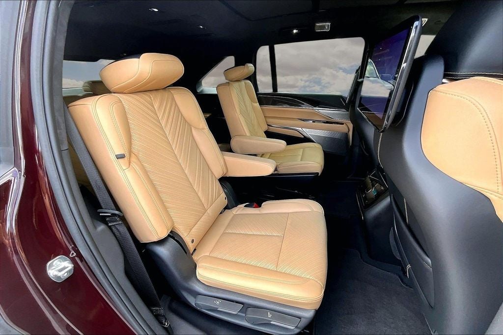 2025 Cadillac ESCALADE IQ Luxury 2