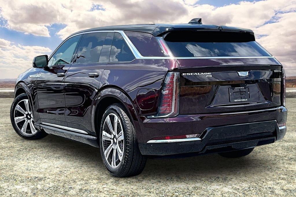 2025 Cadillac ESCALADE IQ Luxury 2