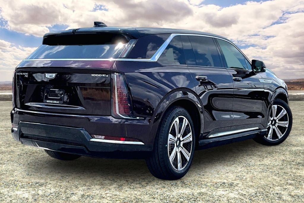 2025 Cadillac ESCALADE IQ Luxury 2