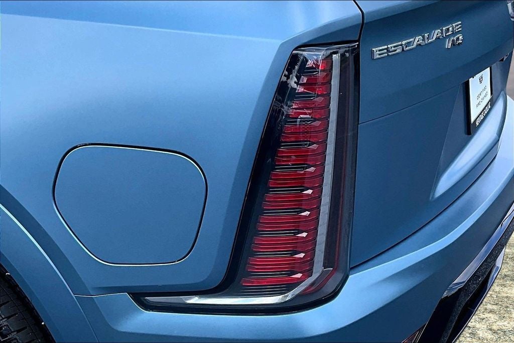 2025 Cadillac ESCALADE IQ Luxury 2