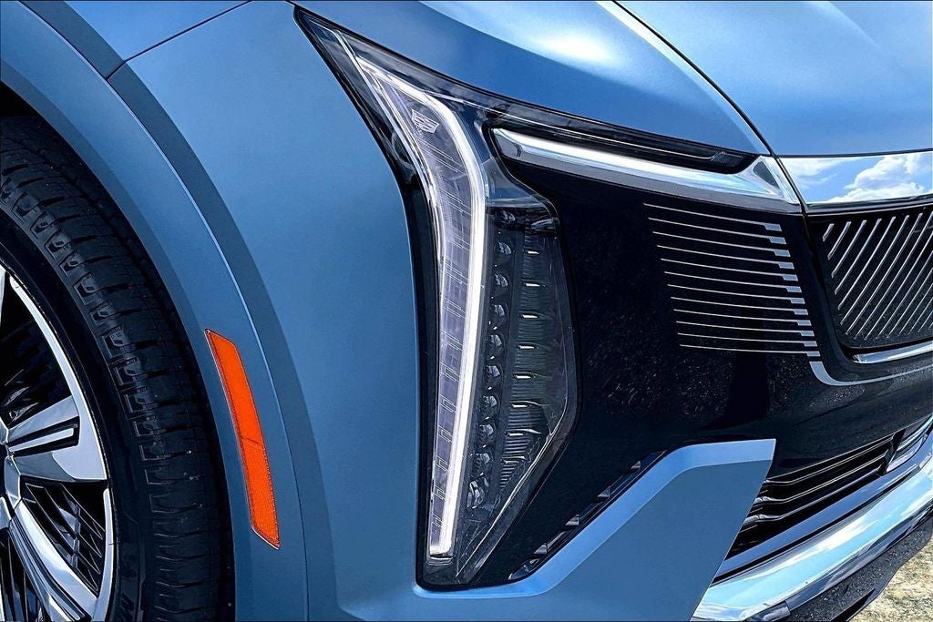 2025 Cadillac ESCALADE IQ Luxury 2