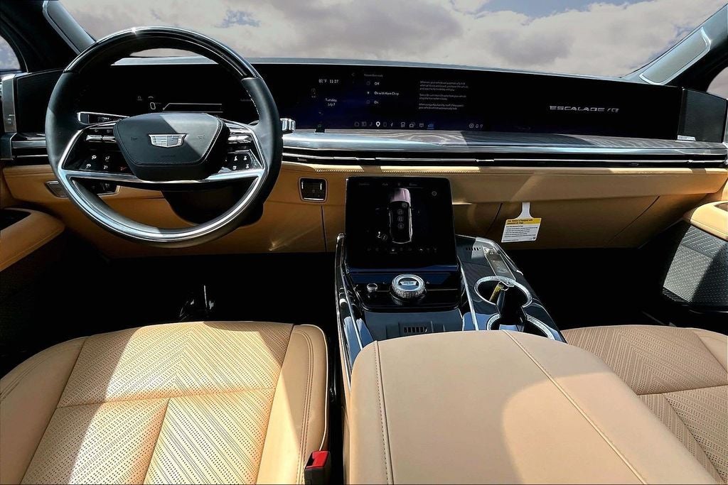 2025 Cadillac ESCALADE IQ Luxury 2