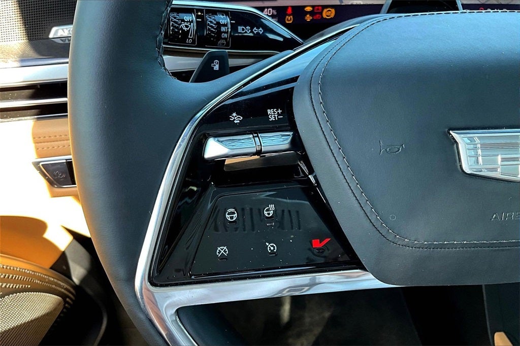 2025 Cadillac ESCALADE IQ Luxury 2