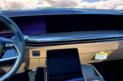 2025 Cadillac ESCALADE IQ Luxury 2