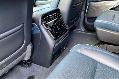 2025 Cadillac ESCALADE IQ Luxury 2