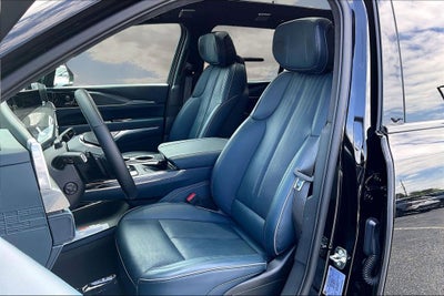 2025 Cadillac ESCALADE IQ Luxury 2