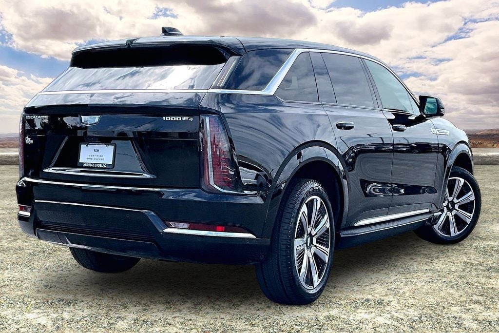 2025 Cadillac ESCALADE IQ Luxury 2
