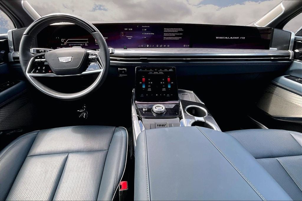 2025 Cadillac ESCALADE IQ Luxury 2