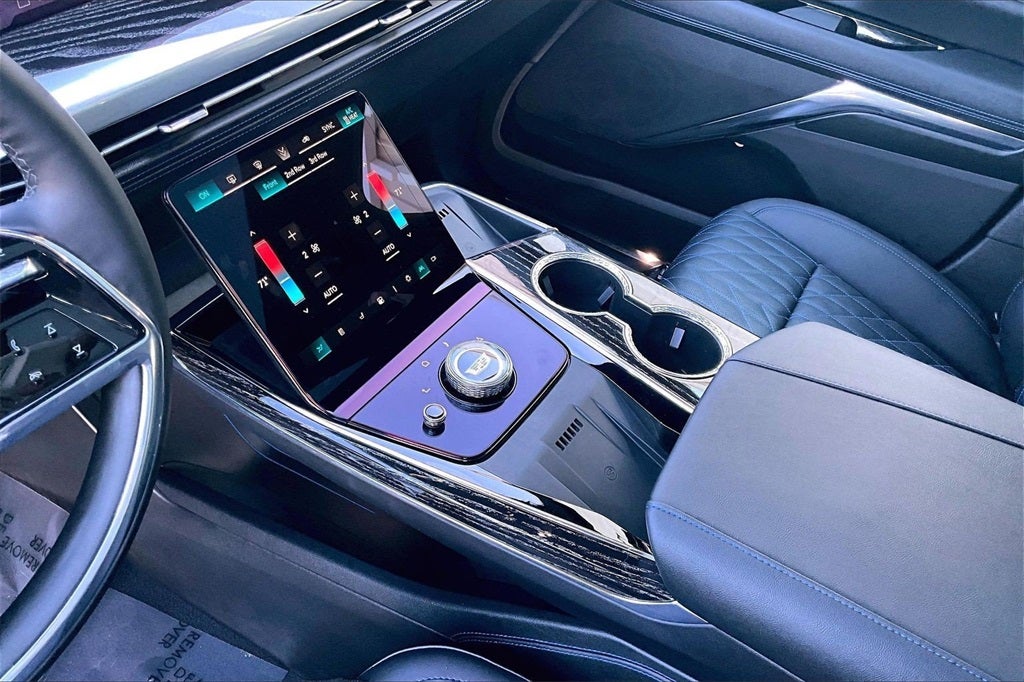 2026 Cadillac ESCALADE IQ Sport