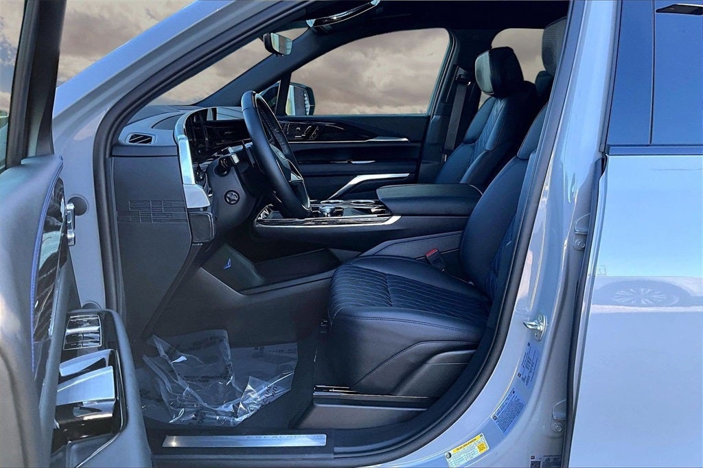 2026 Cadillac ESCALADE IQ Sport