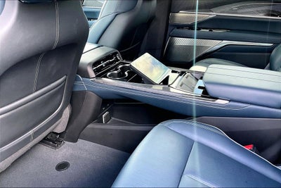 2025 Cadillac ESCALADE IQ Sport 2