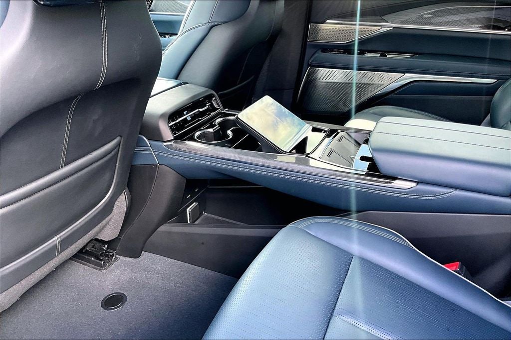 2025 Cadillac ESCALADE IQ Sport 2