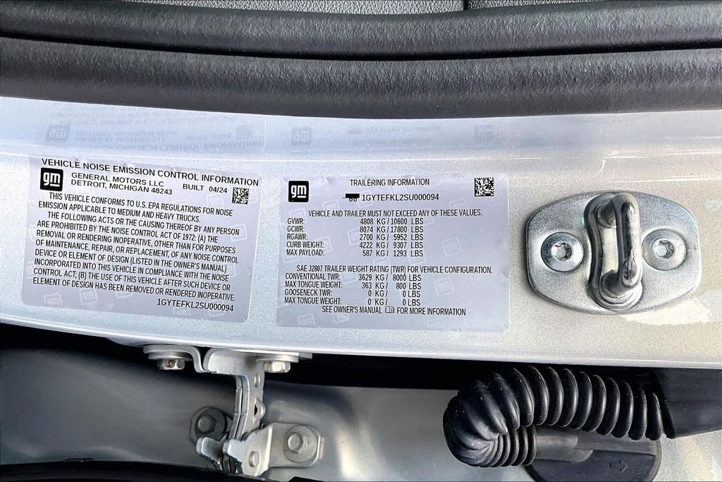 2025 Cadillac ESCALADE IQ Sport 2