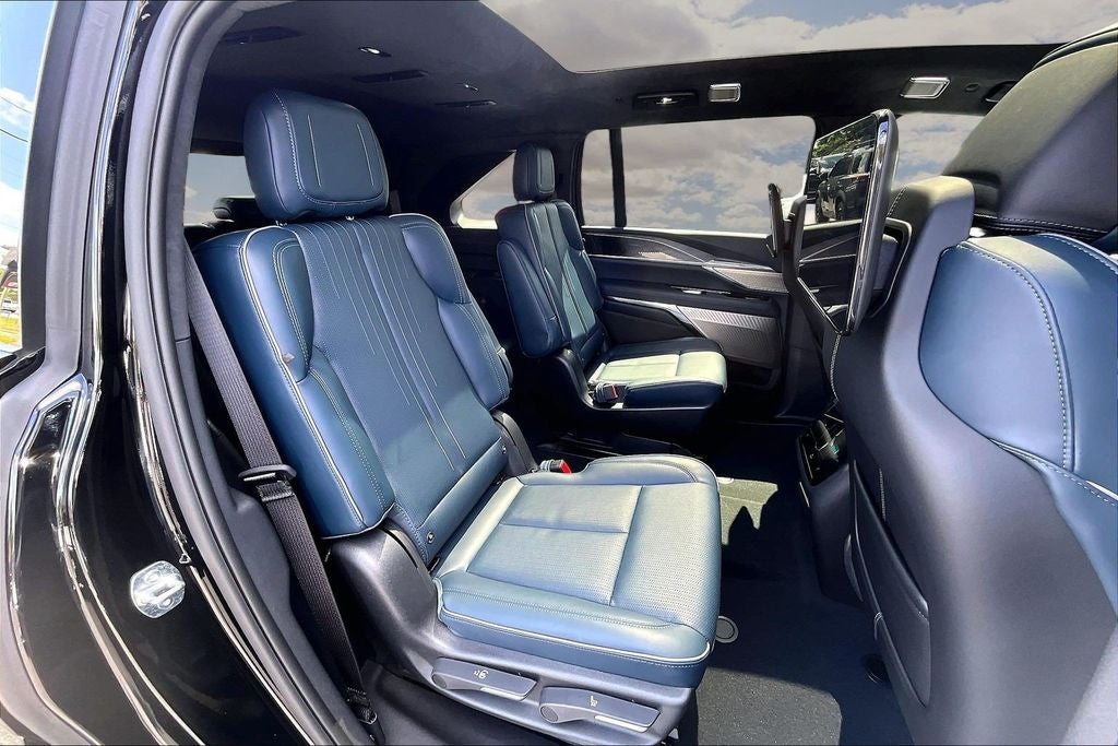 2026 Cadillac ESCALADE IQ Premium Sport