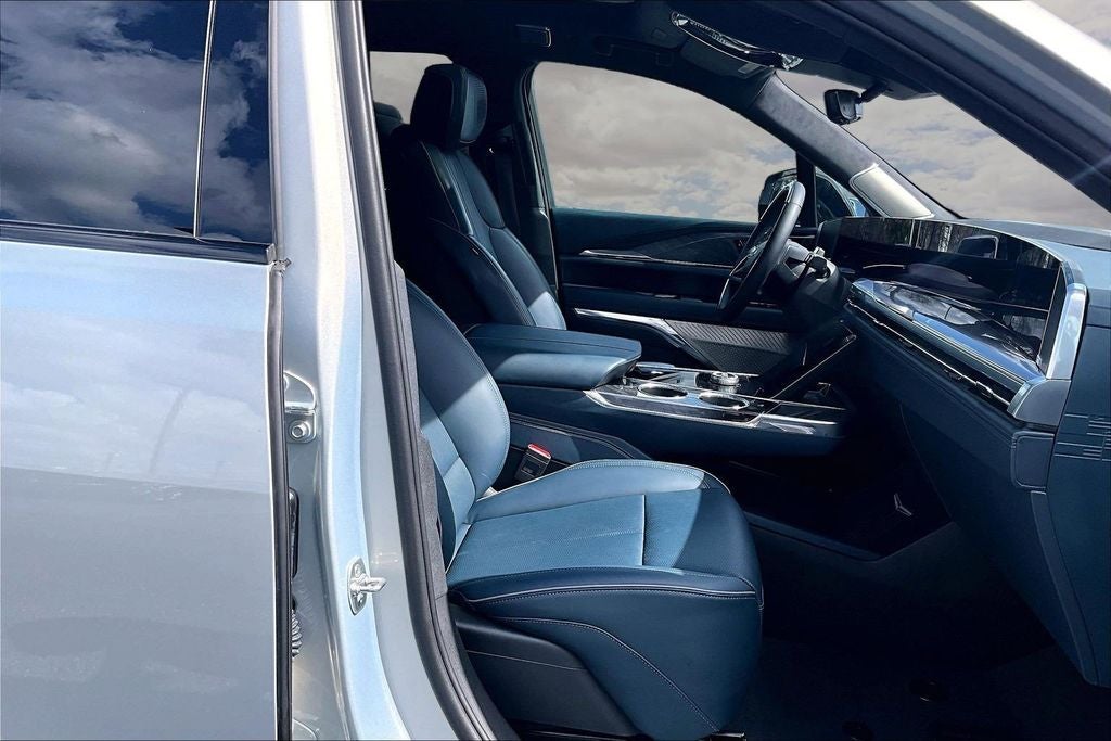 2025 Cadillac ESCALADE IQ Sport 2