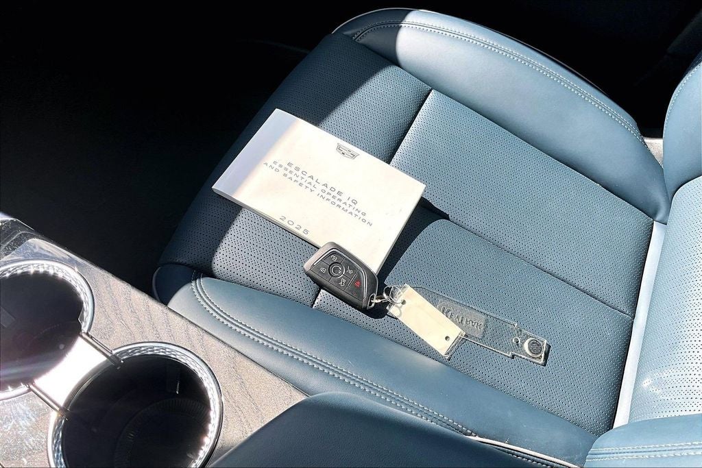 2025 Cadillac ESCALADE IQ Sport 2