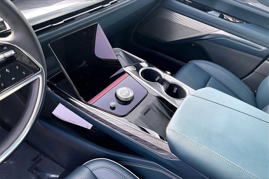 2025 Cadillac ESCALADE IQ Sport 2