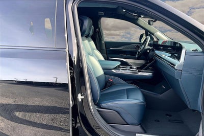 2025 Cadillac ESCALADE IQ Sport 2