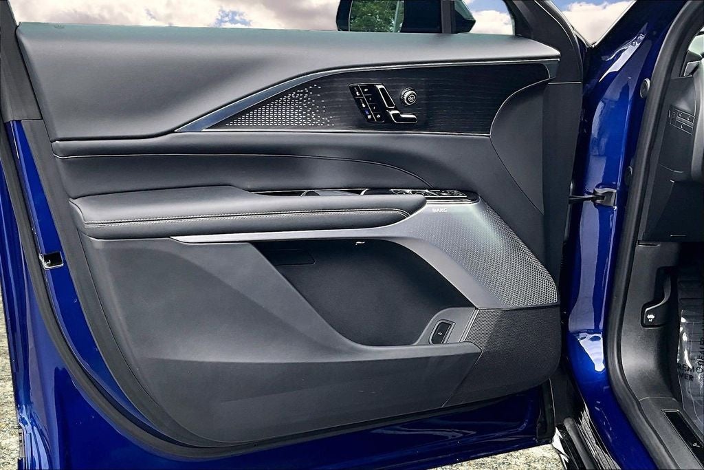 2026 Cadillac LYRIQ V-Series Premium