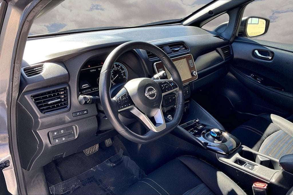 2023 Nissan Leaf SV Plus