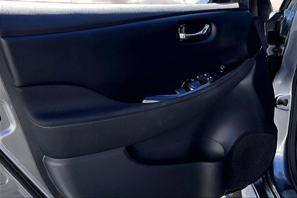 2023 Nissan Leaf SV Plus