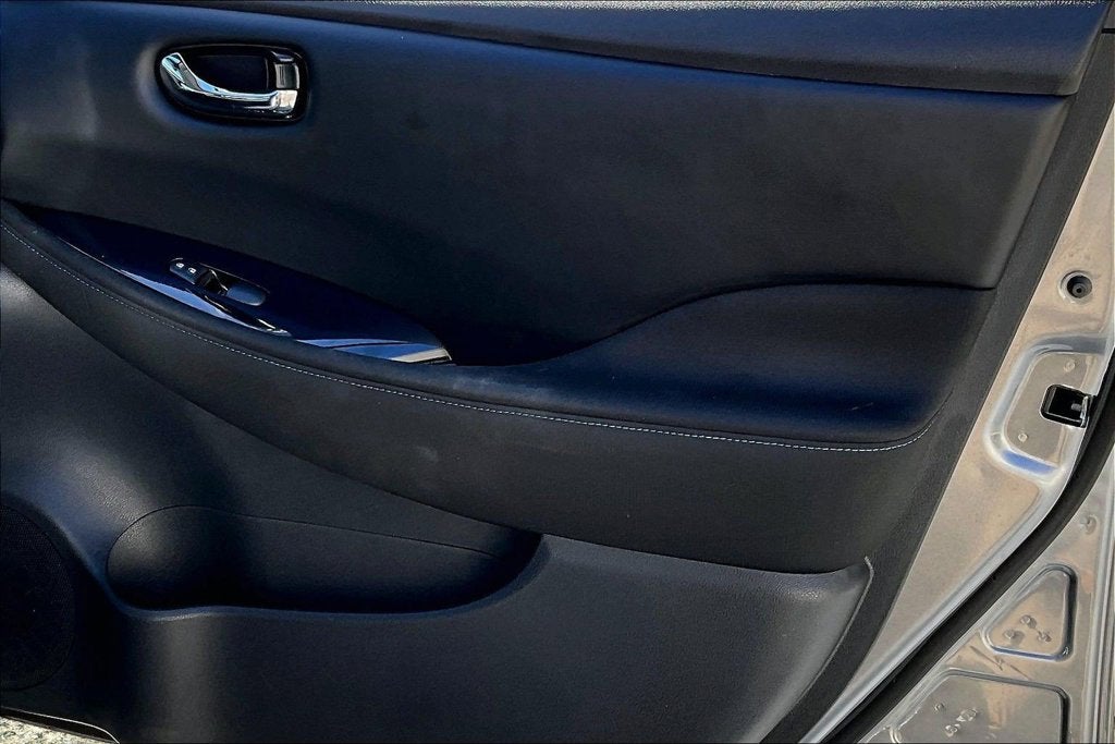 2023 Nissan Leaf SV Plus