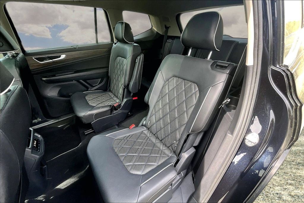 2024 Volkswagen Atlas 2.0T SEL Premium R-Line