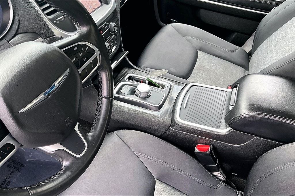 2020 Chrysler 300 Touring