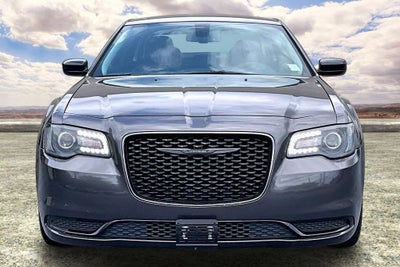 2020 Chrysler 300 Touring