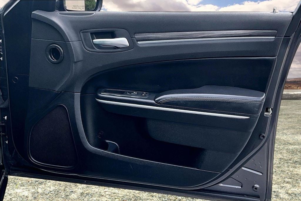 2020 Chrysler 300 Touring